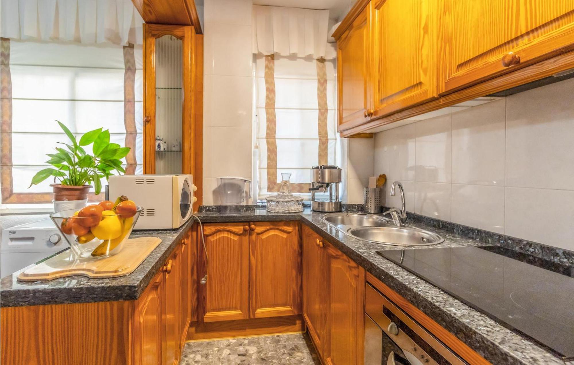 Stunning Home In Mlaga With 2 Bedrooms And Wifi Malaga Ngoại thất bức ảnh