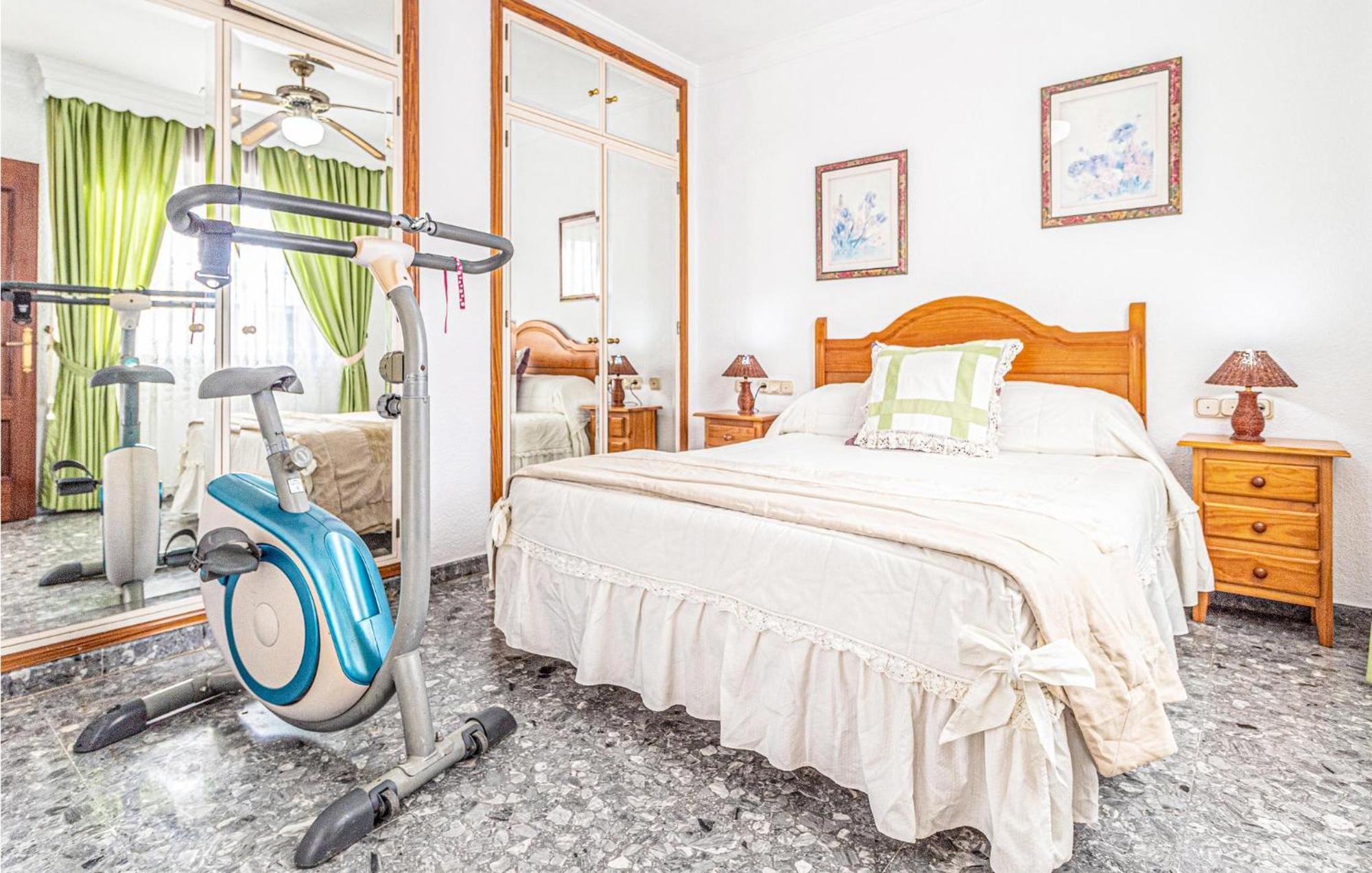 Stunning Home In Mlaga With 2 Bedrooms And Wifi Malaga Ngoại thất bức ảnh