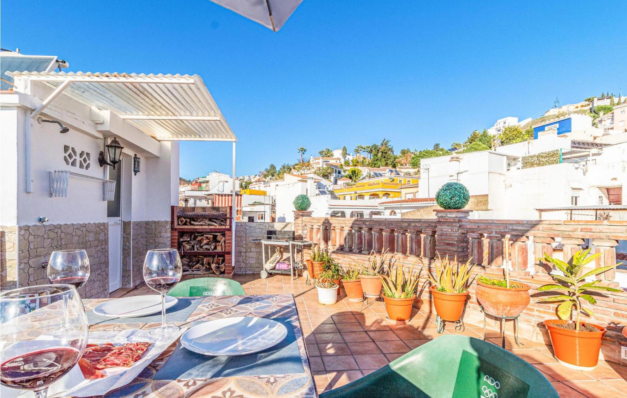 Stunning Home In Mlaga With 2 Bedrooms And Wifi Malaga Ngoại thất bức ảnh